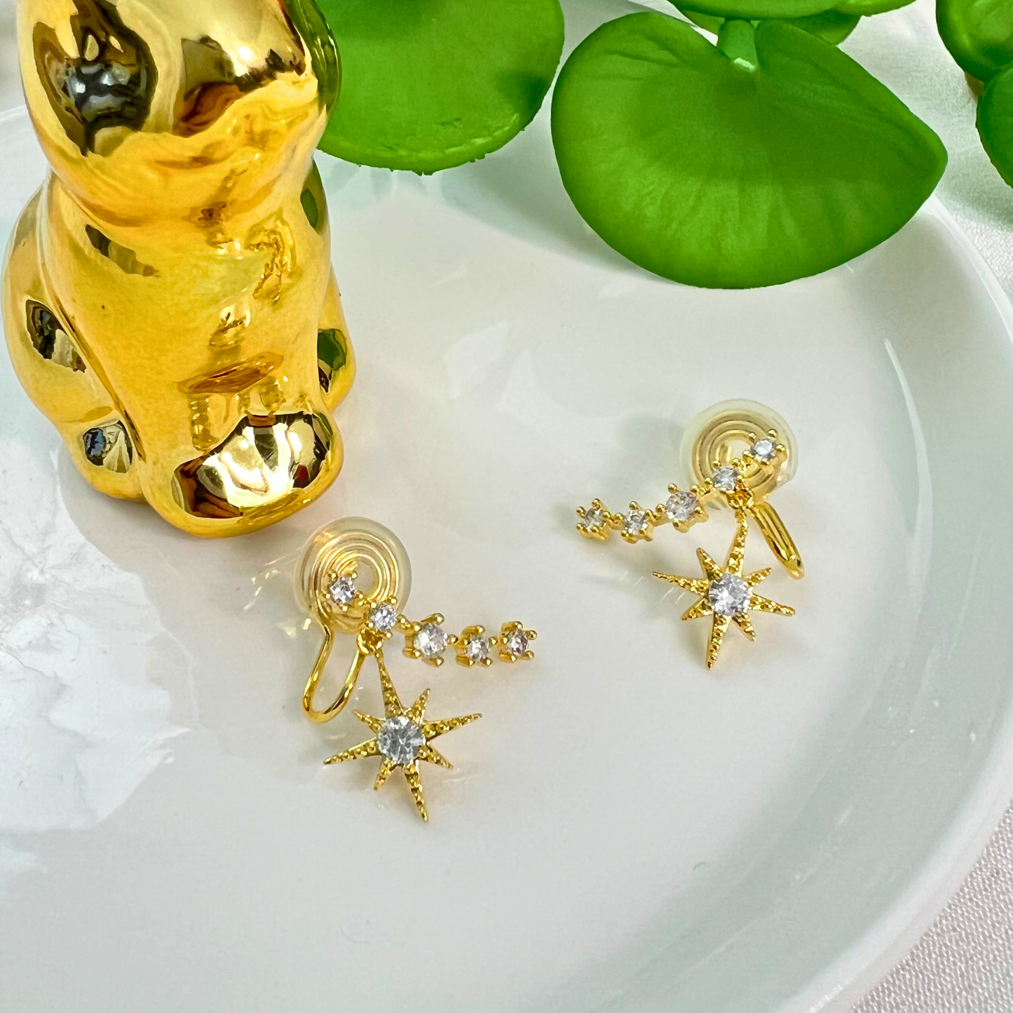 Stars Clip On Earrings, Gold