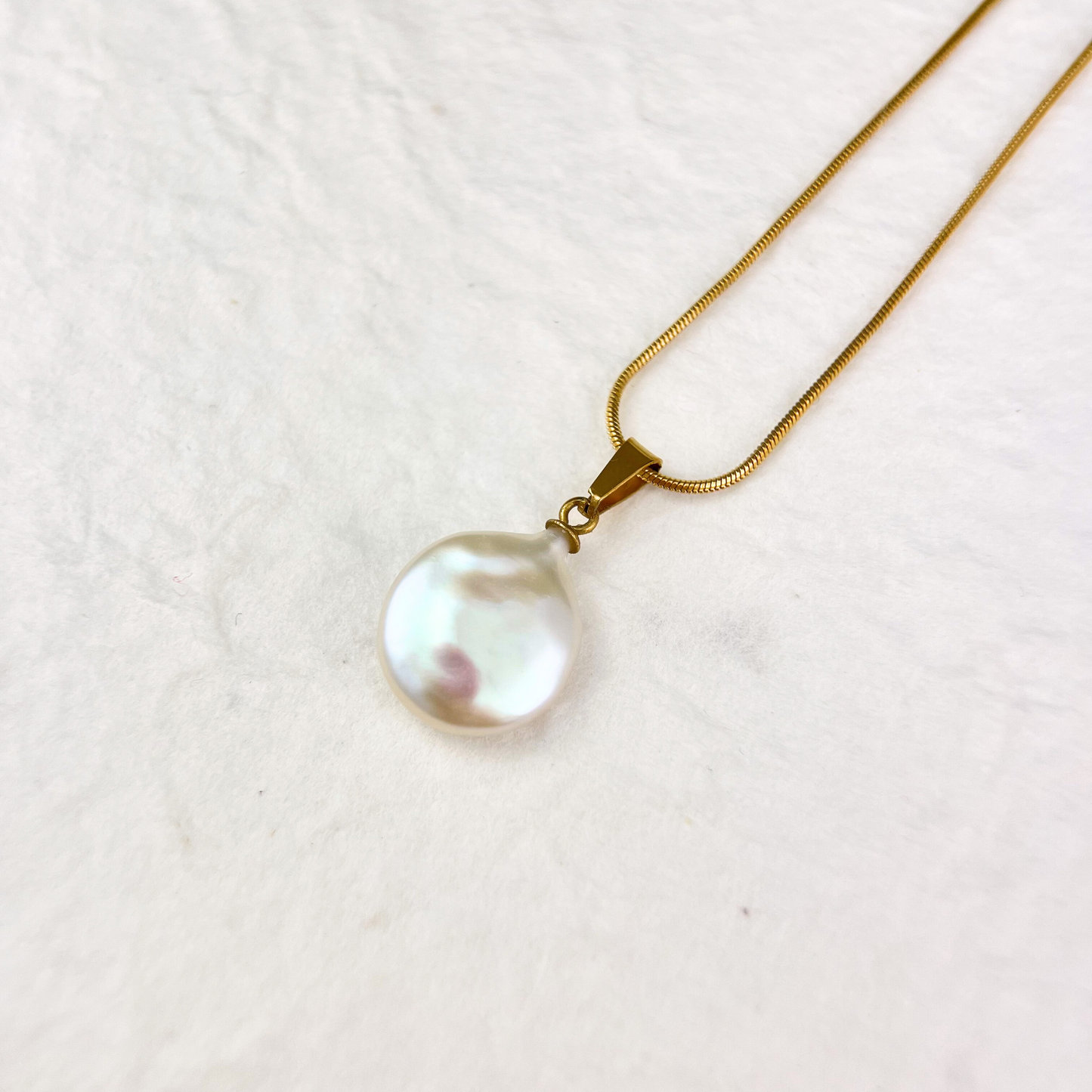 Coin Baroque Pearl Pendant Necklace