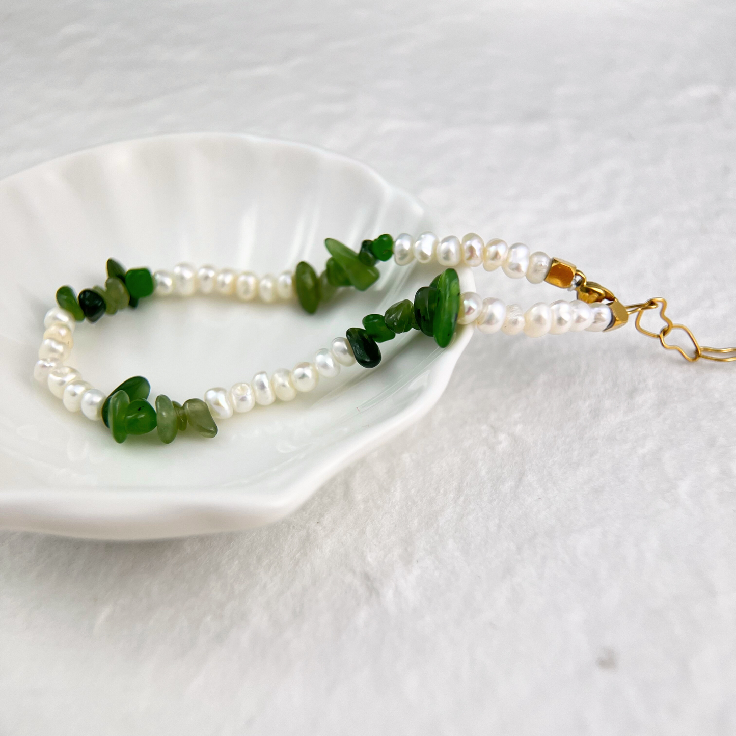 Natural white Pearl & Green Jade Bracelet