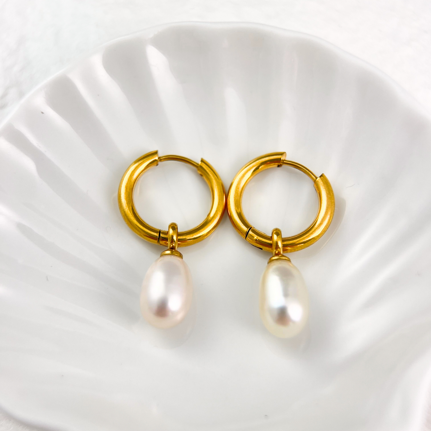 Teardrop Baroque Pearl Huggies Earrings